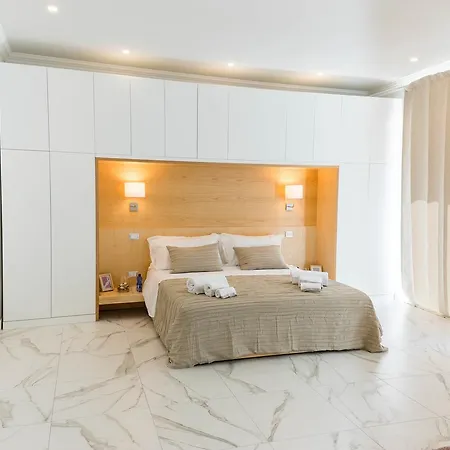 Bed & Breakfast Luxury Corso Umberto 4*